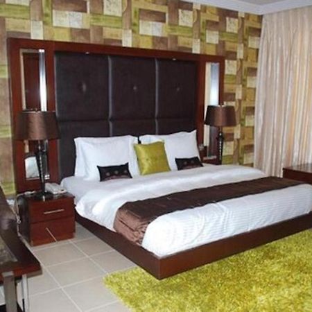 Palazzo Dumont Hotel Ikuata Luaran gambar
