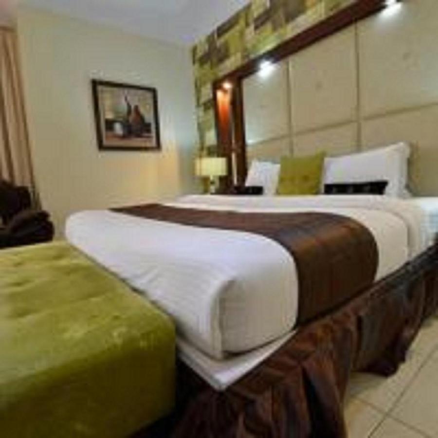 Palazzo Dumont Hotel Ikuata Luaran gambar