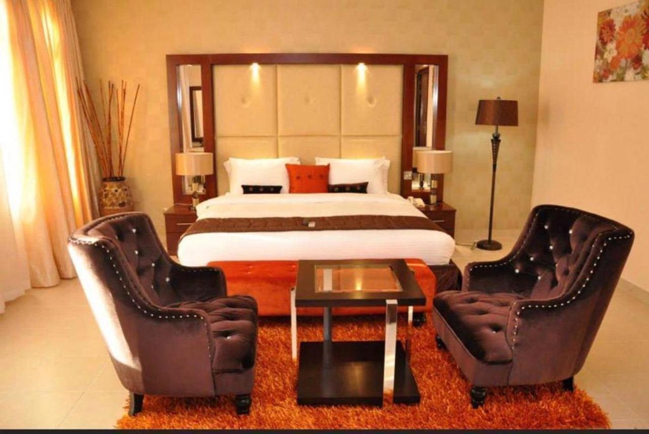Palazzo Dumont Hotel Ikuata Luaran gambar